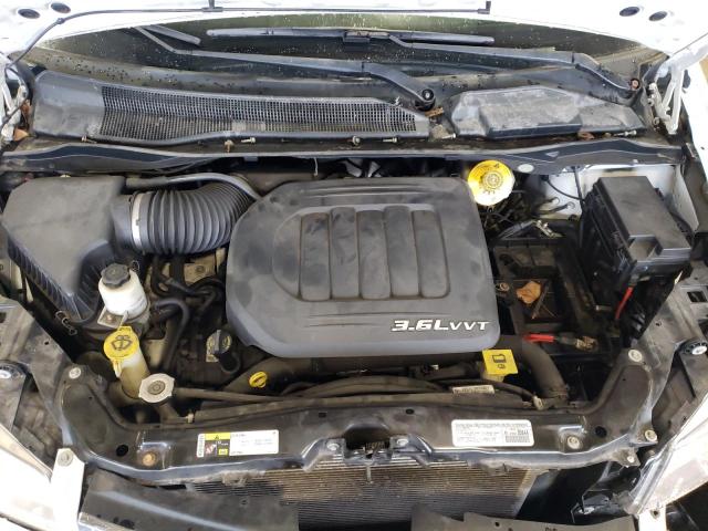 Photo 12 from auction – 2014 CHRYSLER TOWN & COU with VIN 2C4RC1BG4ER446017