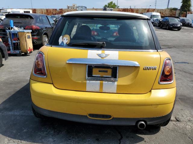 Photo 6 from auction – 2008 MINI COOPER with VIN WMWMF335X8TT66256