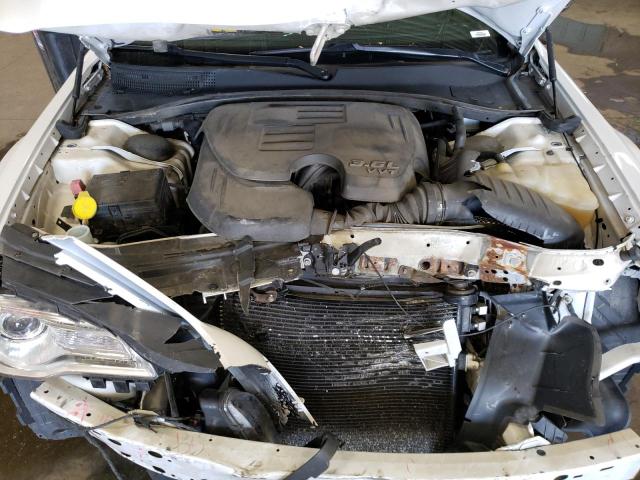 Photo 11 from auction – 2018 CHRYSLER 300 LIMITE with VIN 2C3CCAKG3JH127413