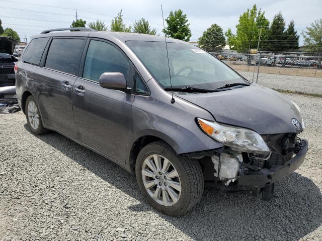 Photo 4 from auction – 2014 TOYOTA SIENNA XLE with VIN 5TDDK3DC8ES085997