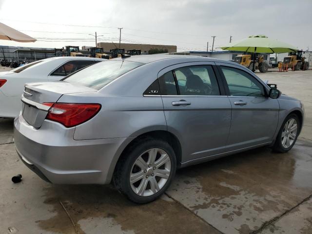 Photo 3 from auction – 2013 CHRYSLER 200 LX with VIN 1C3CCBAB5DN670205