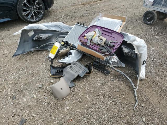 Photo 12 from auction – 2000 TOYOTA AVALON XL with VIN 4T1BF28B7YU005513
