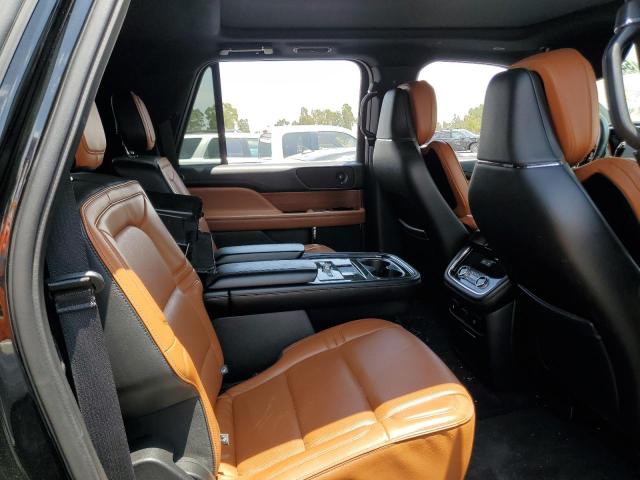 Photo 11 from auction – 2018 LINCOLN NAVIGATOR with VIN 5LMJJ3LTXJEL14132