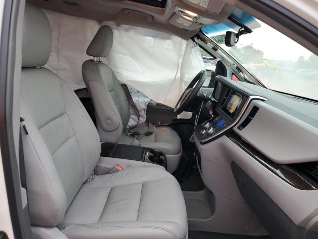 Photo 7 from auction – 2015 TOYOTA SIENNA XLE with VIN 5TDYK3DC6FS647236