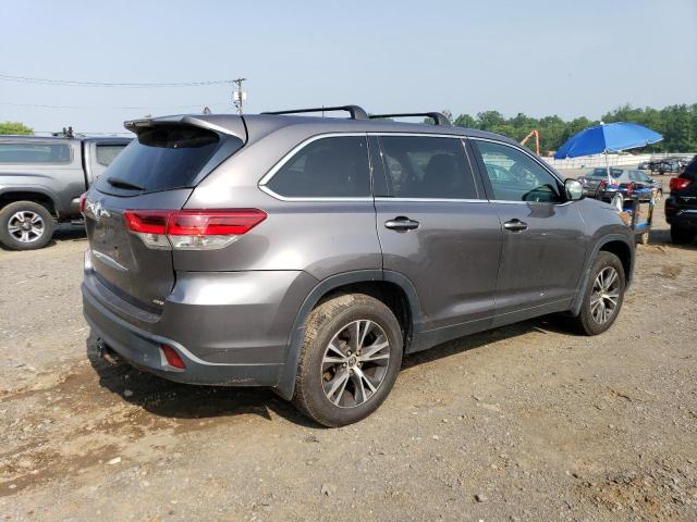 Photo 3 from auction – 2019 TOYOTA HIGHLANDER with VIN 5TDBZRFH3KS948134