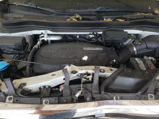 Photo 12 from auction – 2016 HONDA PILOT TOUR with VIN 5FNYF5H94GB046105
