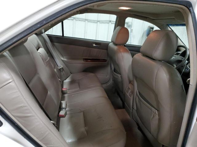 Photo 10 from auction – 2004 TOYOTA CAMRY LE with VIN 4T1BF30K34U076087