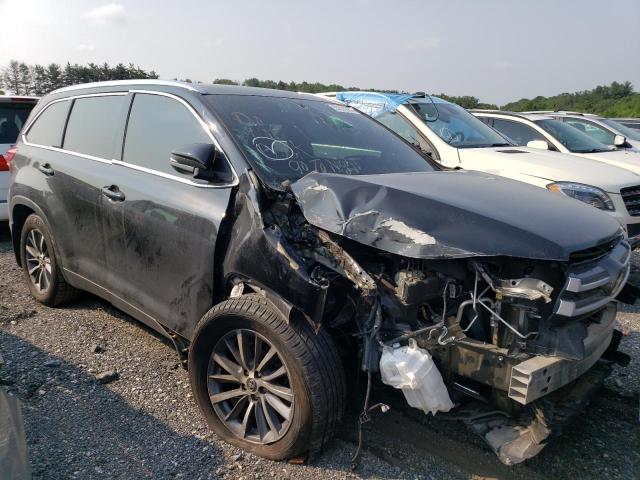 Photo 4 from auction – 2019 TOYOTA HIGHLANDER with VIN 5TDJZRFH0KS585237
