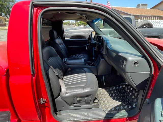 Photo 5 from auction – 2000 CHEVROLET SILVERADO with VIN 1GCEC14T4YZ270380
