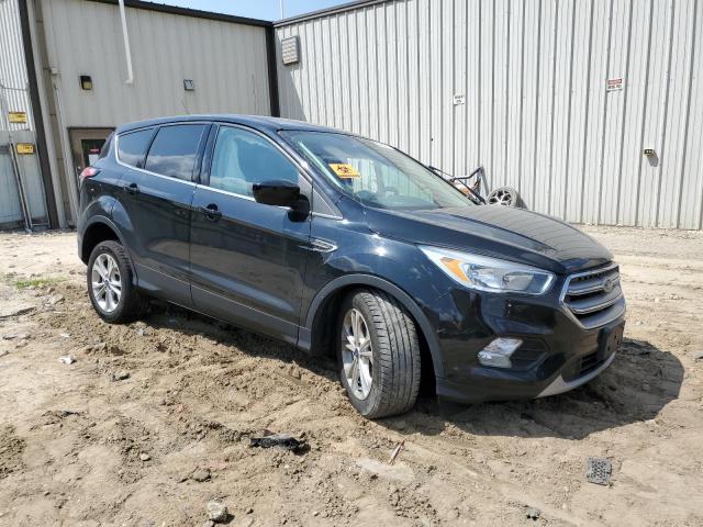 Photo 4 from auction – 2017 FORD ESCAPE SE with VIN 1FMCU9GD7HUE00605