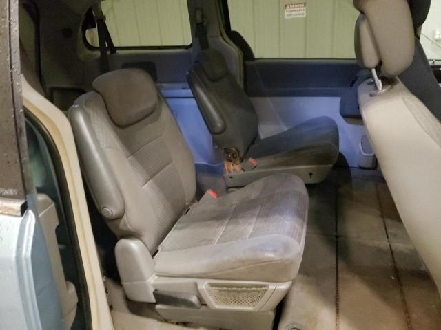 Photo 10 from auction – 2010 CHRYSLER TOWN & COU with VIN 2A4RR5D1XAR494530