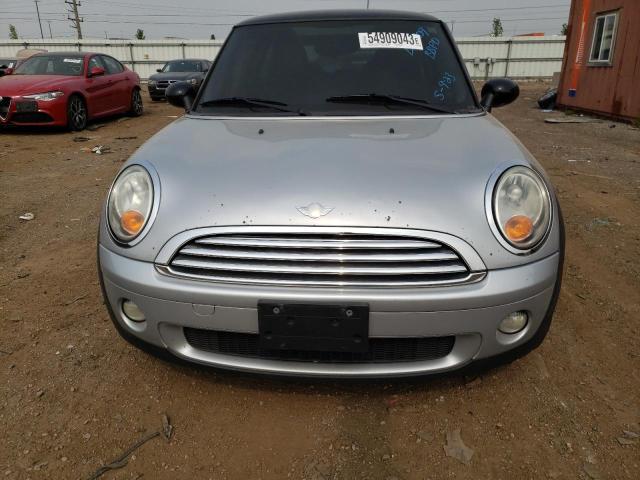 Photo 5 from auction – 2007 MINI COOPER with VIN WMWMF33537TL77209