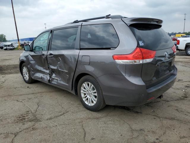 Photo 2 from auction – 2014 TOYOTA SIENNA XLE with VIN 5TDYK3DC8ES437607