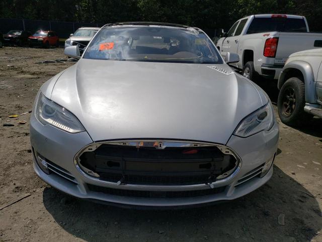 Photo 5 from auction – 2015 TESLA MODEL S 85 with VIN 5YJSA1H28FF083379