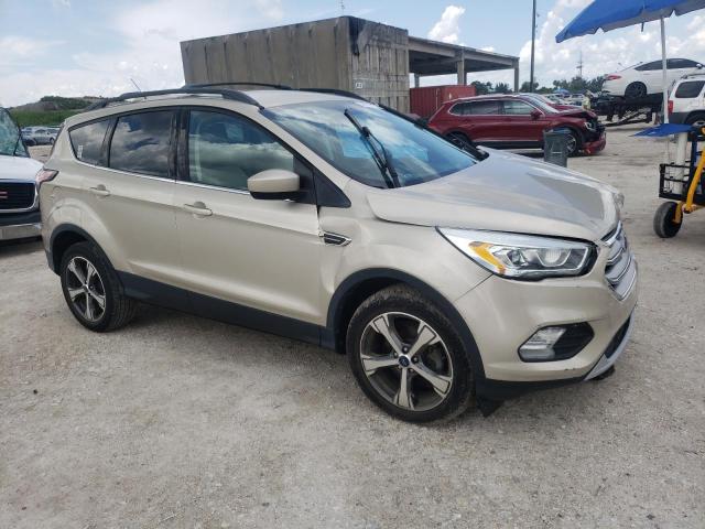 Photo 4 from auction – 2017 FORD ESCAPE SE with VIN 1FMCU0GD3HUB56883