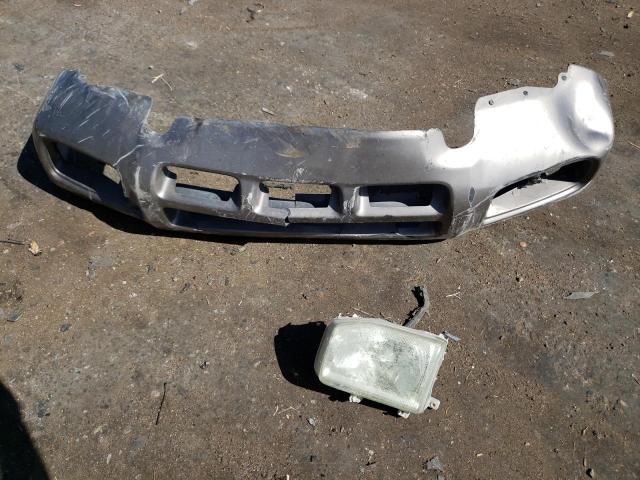 Photo 13 from auction – 2002 NISSAN PATHFINDER with VIN JN8DR09X02W661541