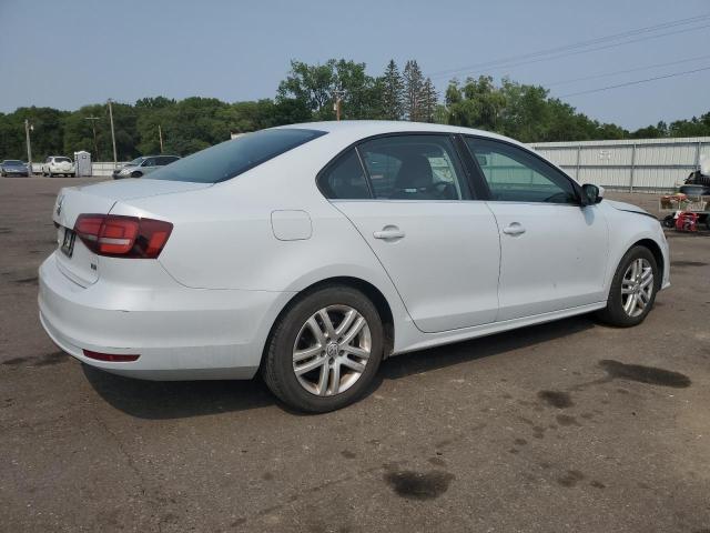 Photo 3 from auction – 2017 VOLKSWAGEN JETTA S with VIN 3VW2B7AJ6HM230537