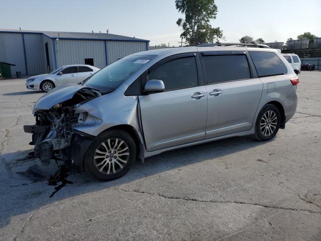 TOYOTA SIENNA XLE 2018 with VIN 5TDYZ3DC7JS951079 - Photo from auction
