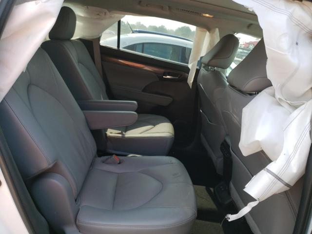 Photo 11 from auction – 2021 TOYOTA HIGHLANDER with VIN 5TDFZRBH0MS110573