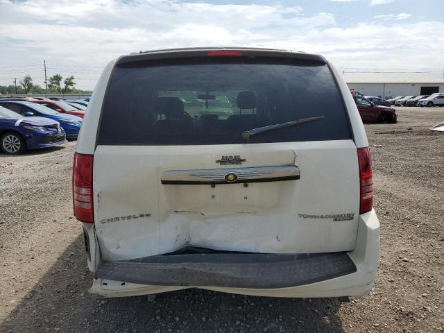 Photo 6 from auction – 2010 CHRYSLER TOWN & COU with VIN 2A4RR5D1XAR105157