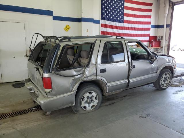 Photo 3 from auction – 2004 CHEVROLET BLAZER with VIN 1GNDT13X94K130190