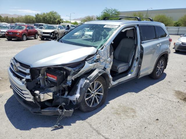 TOYOTA HIGHLANDER 2018 with VIN 5TDJZRFH0JS552818 - Photo from auction