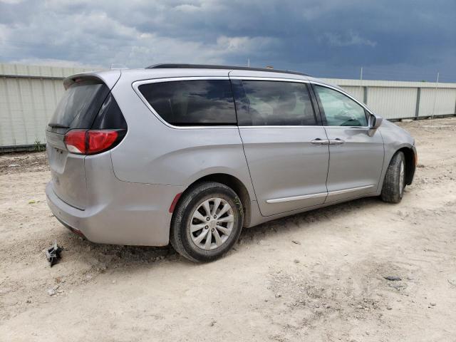 Photo 3 from auction – 2017 CHRYSLER PACIFICA T with VIN 2C4RC1BG7HR569623