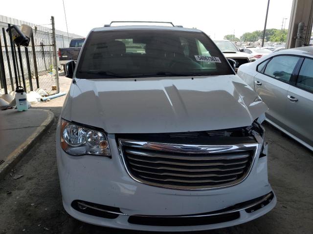 Photo 5 from auction – 2016 CHRYSLER TOWN & COU with VIN 2C4RC1CG5GR128103