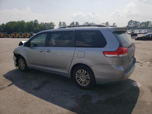 Photo 2 from auction – 2013 TOYOTA SIENNA XLE with VIN 5TDYK3DC5DS352237