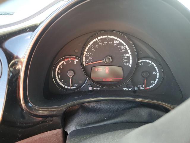 Photo 9 from auction – 2014 VOLKSWAGEN BEETLE with VIN 3VWFP7AT5EM620724