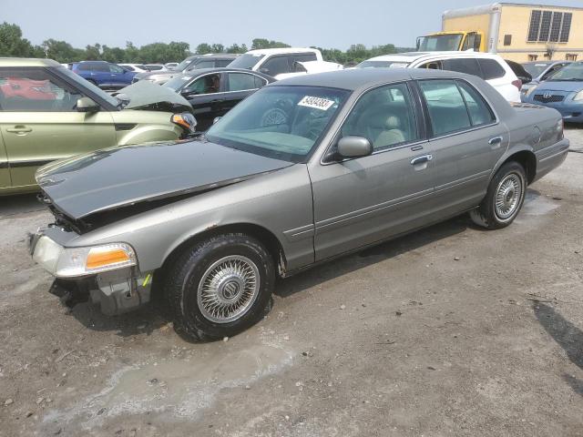FORD CROWN VICT 2000 with VIN 2FAFP74W8YX123707 - Photo from auction
