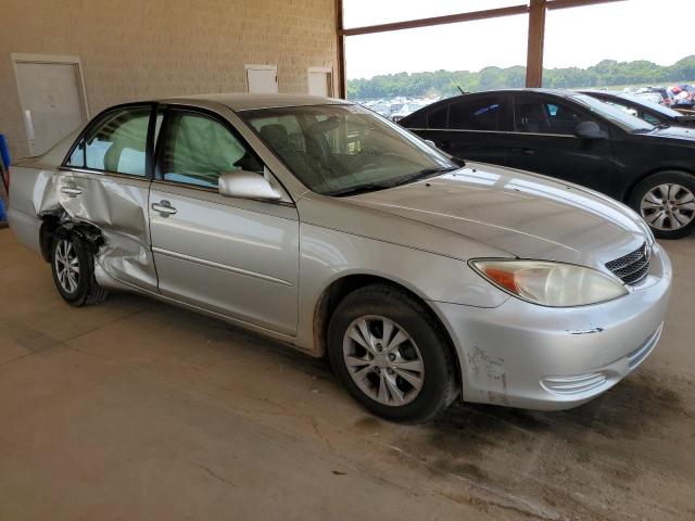 Photo 4 from auction – 2004 TOYOTA CAMRY LE with VIN 4T1BE30KX4U809299
