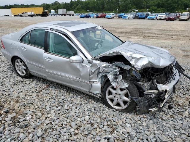 Photo 4 from auction – 2004 MERCEDES-BENZ C 240 with VIN WDBRF61J74E019331