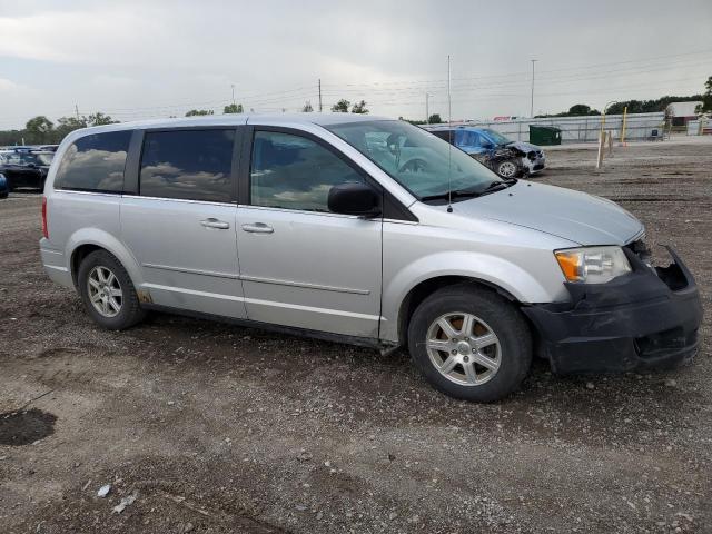 Photo 4 from auction – 2010 CHRYSLER TOWN & COU with VIN 2A4RR2D13AR358397