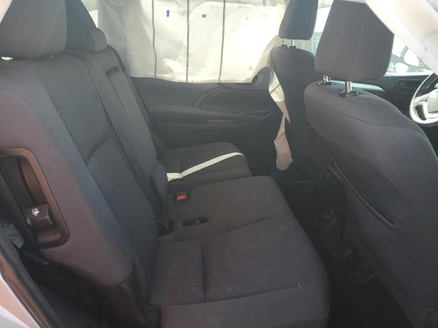 Photo 11 from auction – 2018 TOYOTA HIGHLANDER with VIN 5TDZZRFH4JS255568
