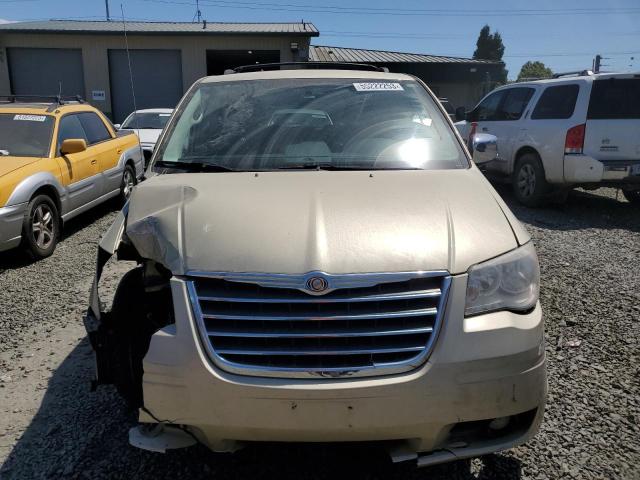 Photo 5 from auction – 2010 CHRYSLER TOWN & COU with VIN 2A4RR8DX8AR376997