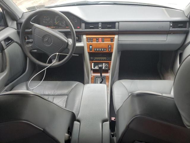 Photo 8 from auction – 1994 MERCEDES-BENZ E 320 with VIN WDBEA32E3RC044971