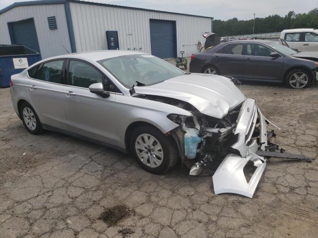 Photo 4 from auction – 2013 FORD FUSION S with VIN 3FA6P0G72DR188492