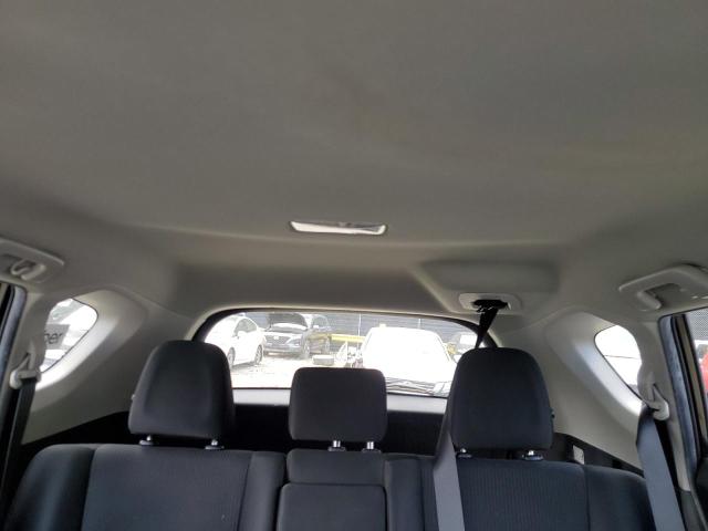 Photo 10 from auction – 2018 TOYOTA RAV4 LE with VIN 2T3BFREV5JW851935