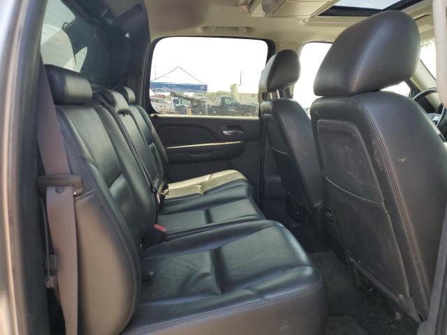 Photo 10 from auction – 2011 CHEVROLET AVALANCHE with VIN 3GNTKGE32BG144450