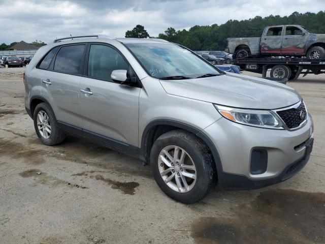 Photo 4 from auction – 2015 KIA SORENTO LX with VIN 5XYKT4A76FG559042