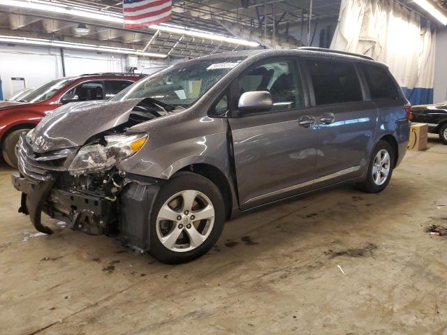 TOYOTA SIENNA LE 2017 with VIN 5TDKZ3DC5HS819664 - Photo from auction