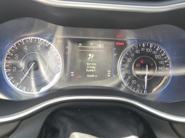 Photo 9 from auction – 2015 CHRYSLER 200 LIMITE with VIN 1C3CCCAB8FN617104
