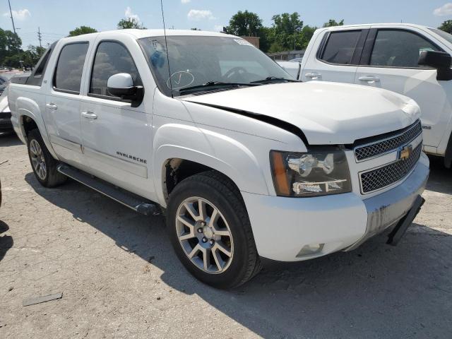 Photo 4 from auction – 2010 CHEVROLET AVALANCHE with VIN 3GNVKFE00AG127928