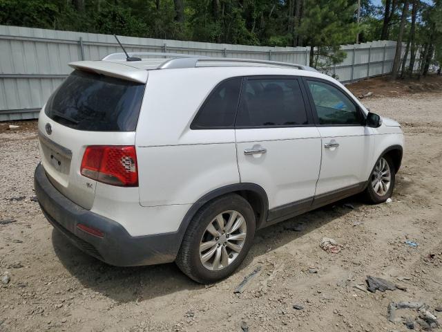 Photo 3 from auction – 2011 KIA SORENTO EX with VIN 5XYKU3A17BG009023
