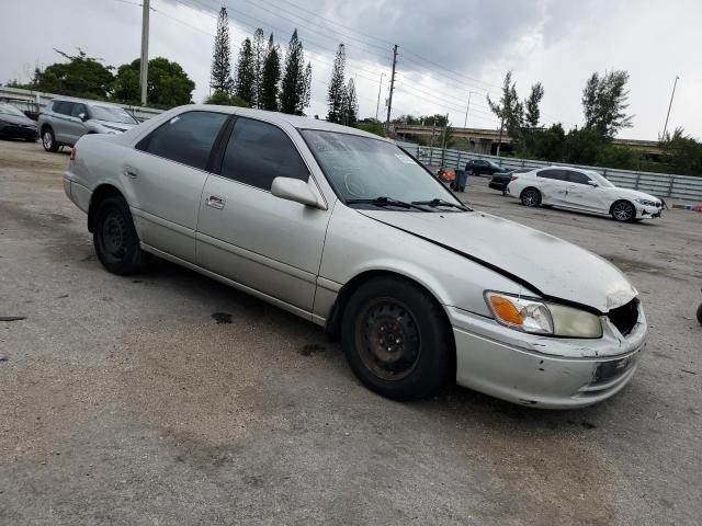 Photo 4 from auction – 2001 TOYOTA CAMRY CE with VIN 4T1BG22K61U097600