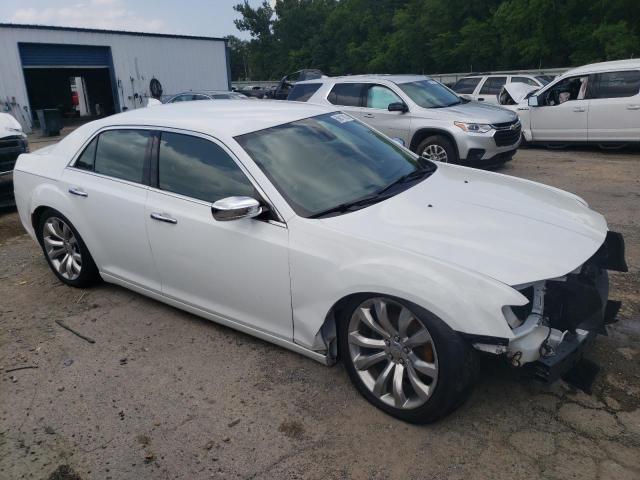 Photo 4 from auction – 2018 CHRYSLER 300 LIMITE with VIN 2C3CCAEG4JH193870