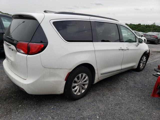 Photo 3 from auction – 2017 CHRYSLER PACIFICA T with VIN 2C4RC1BG6HR733704