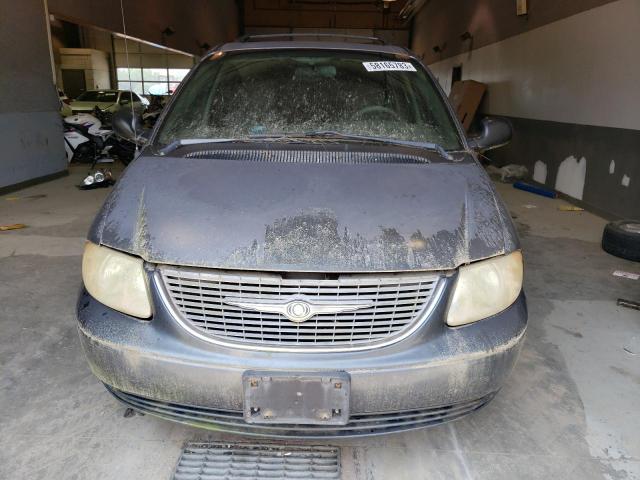 Photo 5 from auction – 2001 CHRYSLER TOWN & COU with VIN 2C8GP44311R204284