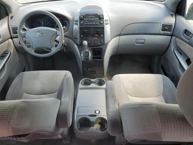 Photo 8 from auction – 2010 TOYOTA SIENNA CE with VIN 5TDKK4CC5AS320316